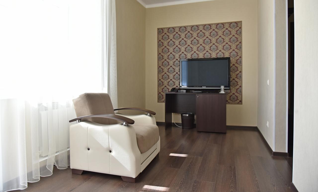 Hotel Gloria Kostanay Exterior photo