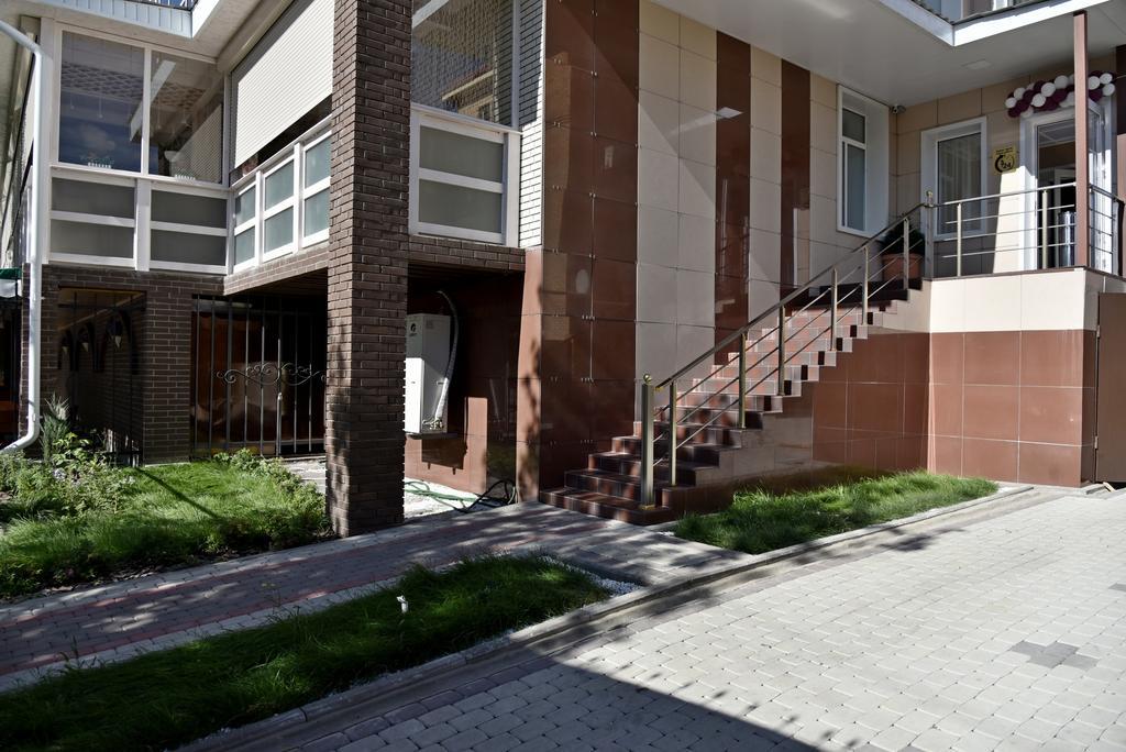 Hotel Gloria Kostanay Exterior photo